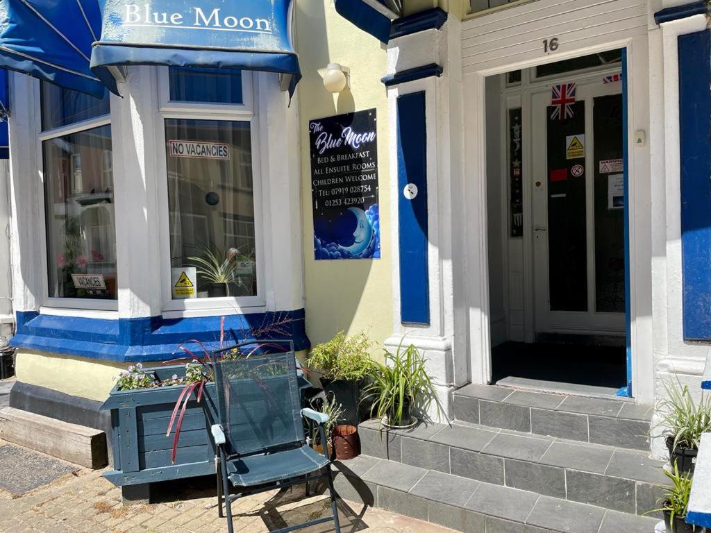 Alojamento de Acomodação e Pequeno-almoço The Blue Moon 2*